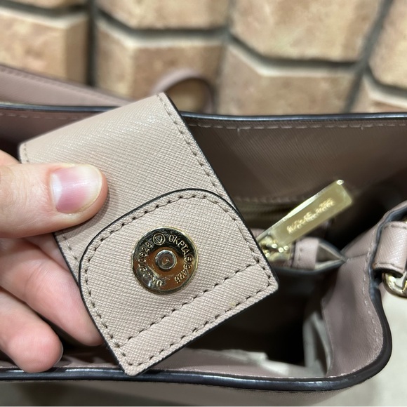 sold!! - Picture 6 of 8